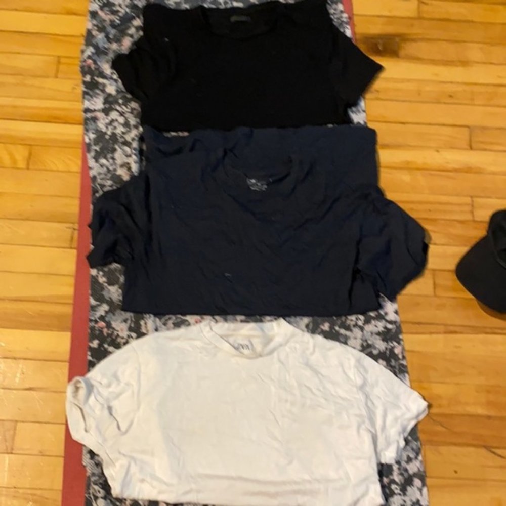 3 tshirts